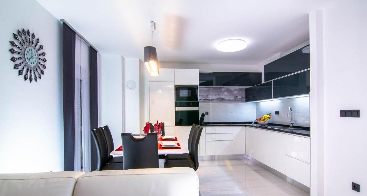 Apartman Paola Vrh  Eksteriør billede